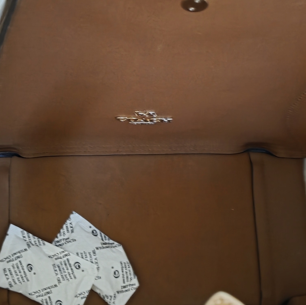 Coach Hadley Turnlock Tote With Matching Wallet Nwt - Picture 11 of 16